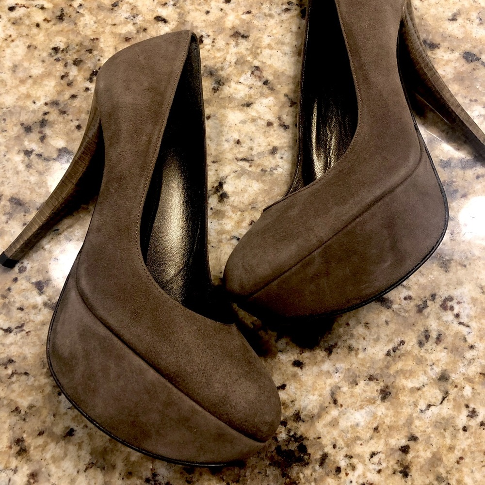 Stuart Weitzman suede heels